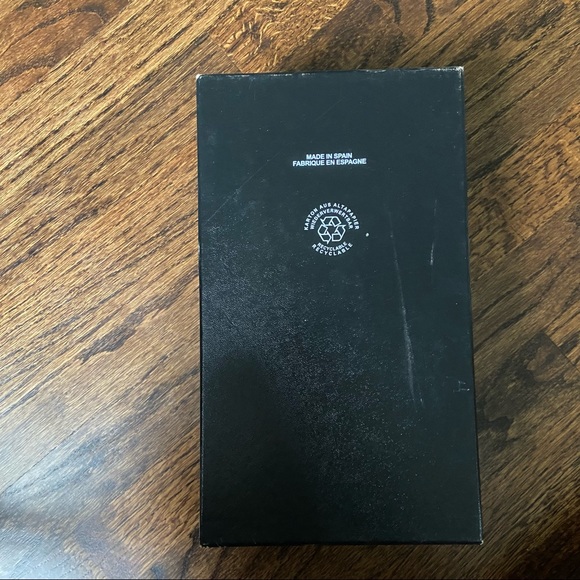 Chanel Shoe Box and 2 Dust Bags - Picture 3 of 8